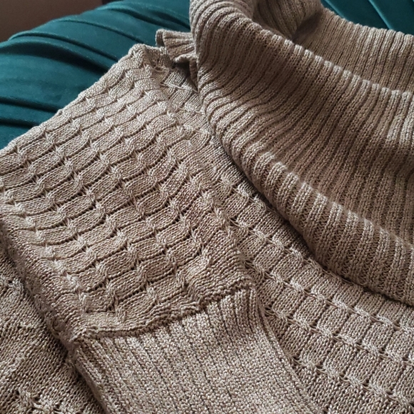 Cowl neck sweater - Picture 4 of 4
